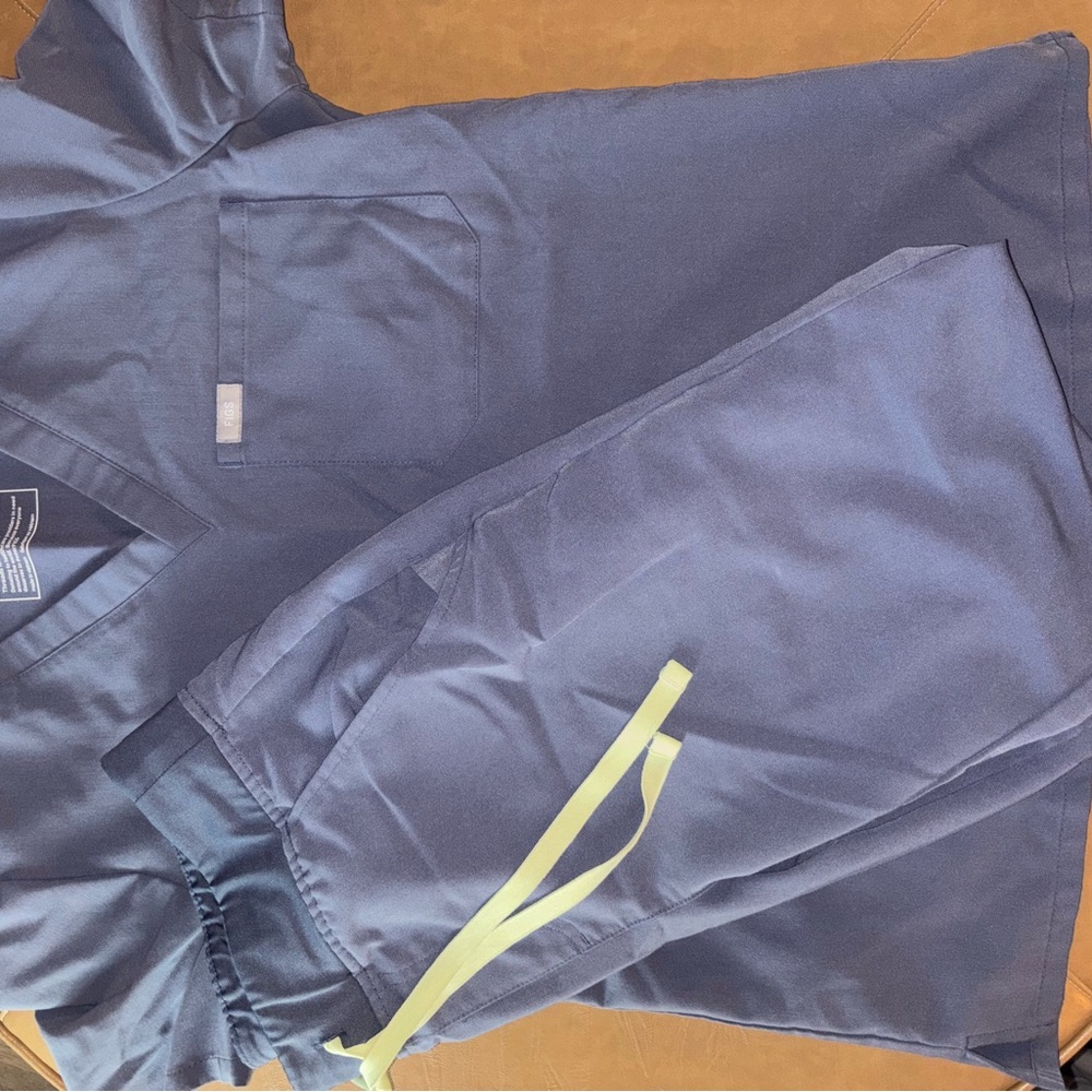 Woman’s space Navy Figs scrub set